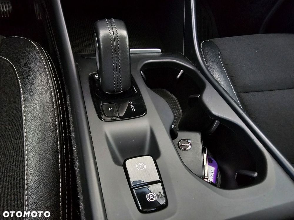 Volvo XC 40 - 23