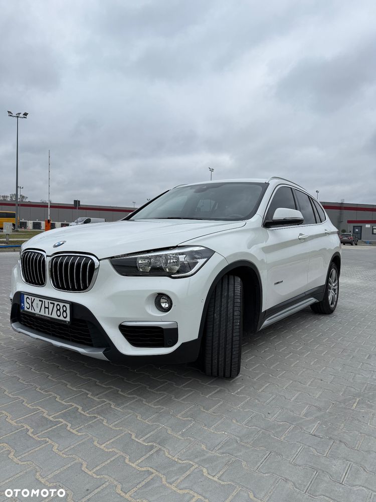 BMW X1 xDrive20i xLine sport - 6