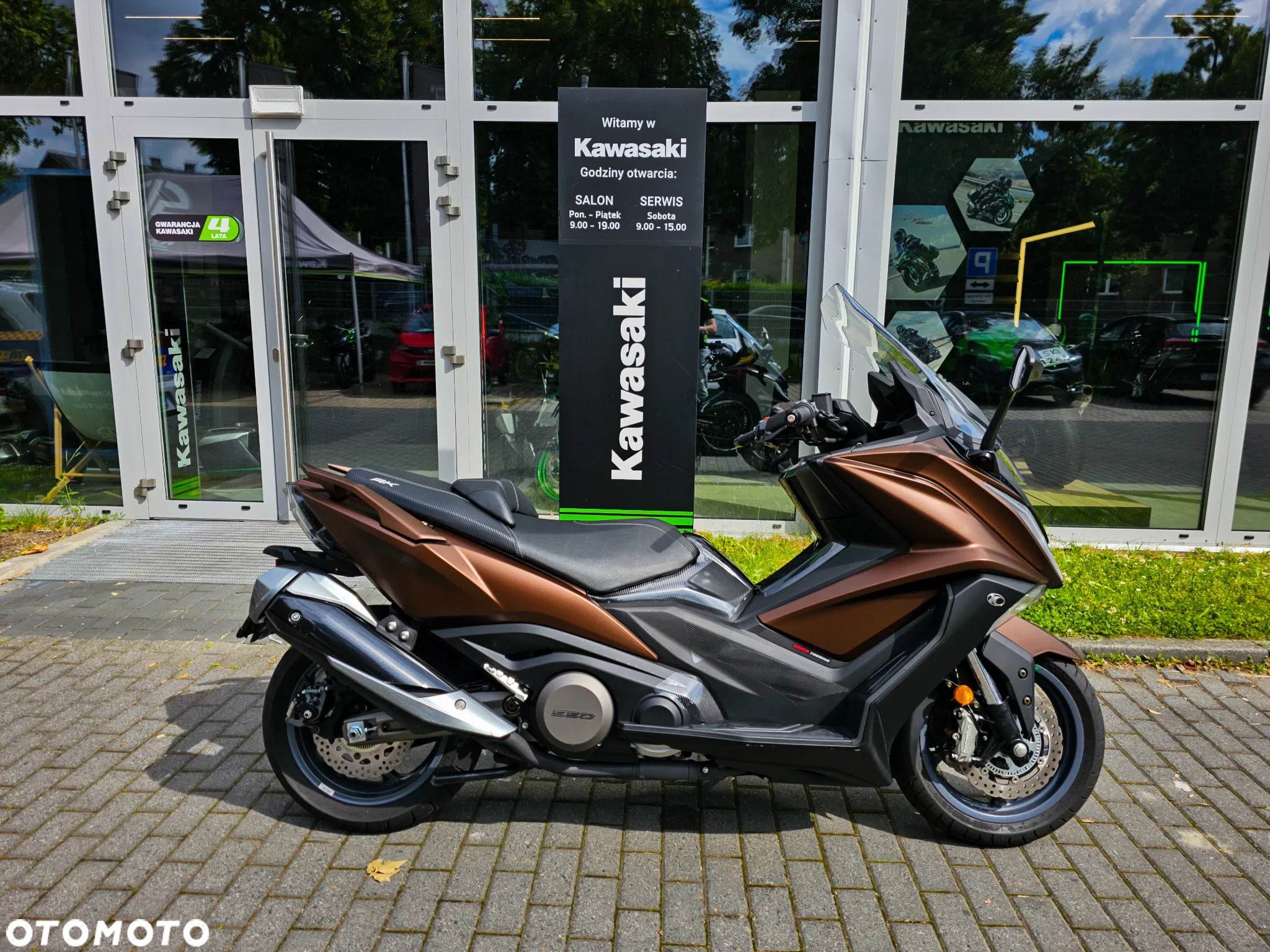 Kymco AK 550 - 3