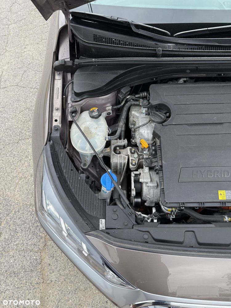 Hyundai IONIQ 1.6 GDI Premium - 33