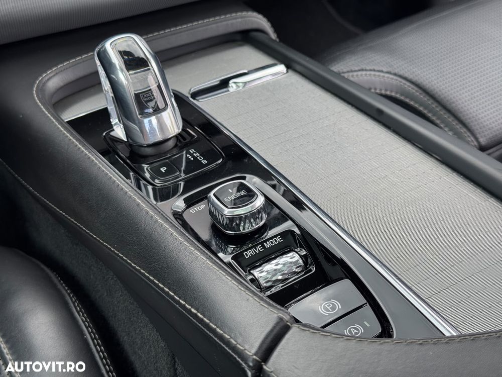 Volvo XC 90 T8 AWD Recharge Geartronic Inscription Edition - 7