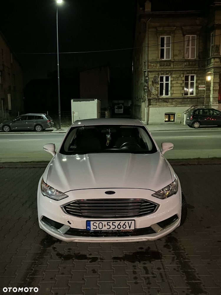 Ford Fusion - 2