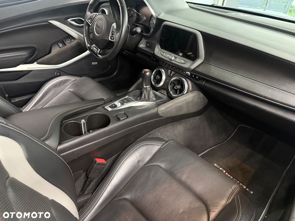 Chevrolet Camaro Coupe 6.2 V8 - 15