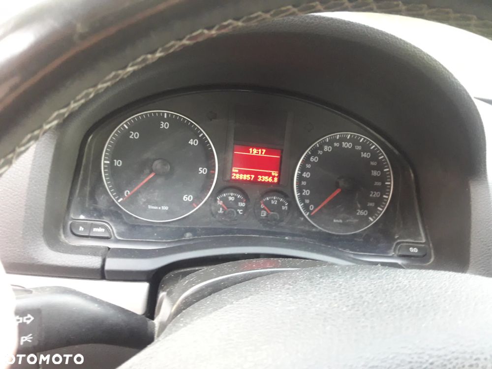Volkswagen Golf V 1.9 TDI Q-Line - 12