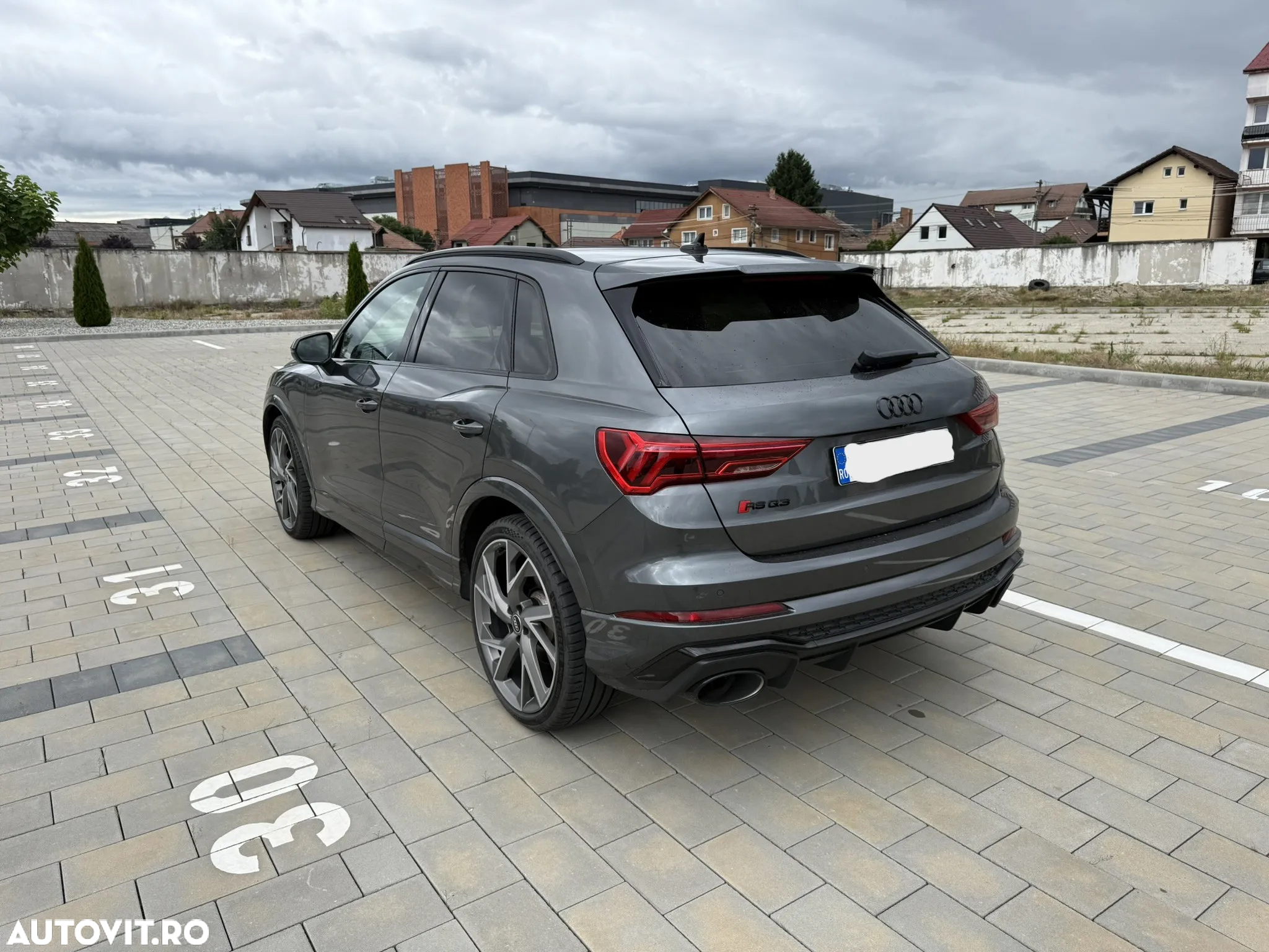 Audi RS Q3 2.5 TFSI quattro S tronic - 11