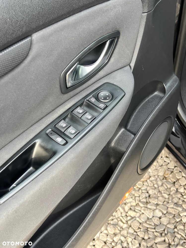 Renault Grand Scenic Gr 1.6 Pack Authentique - 16