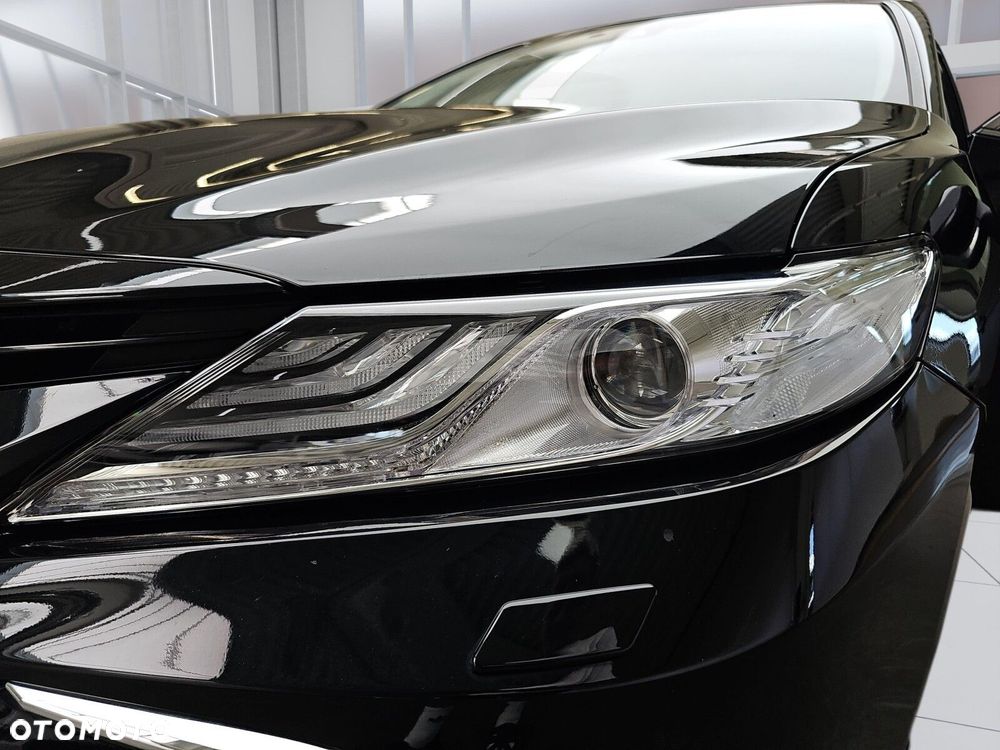 Toyota Camry 2.5 Hybrid Executive CVT - 33