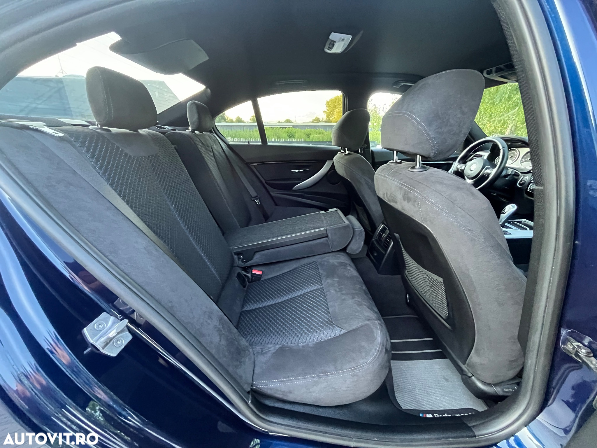 BMW Seria 3 330e iPerformance M Sport - 16