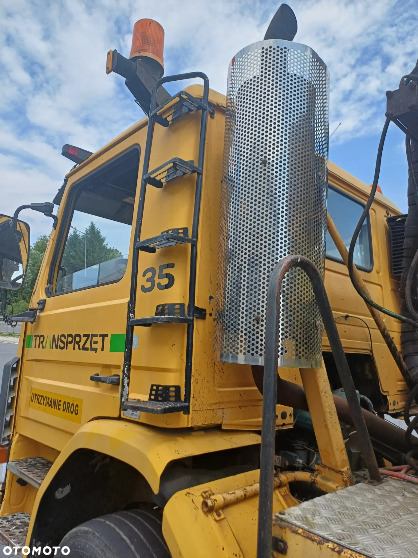 Scania P 93 HL - 10