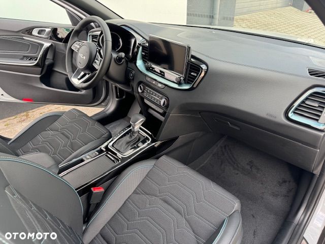 Kia XCeed 1.6 T-GDI Tribute DCT - 10
