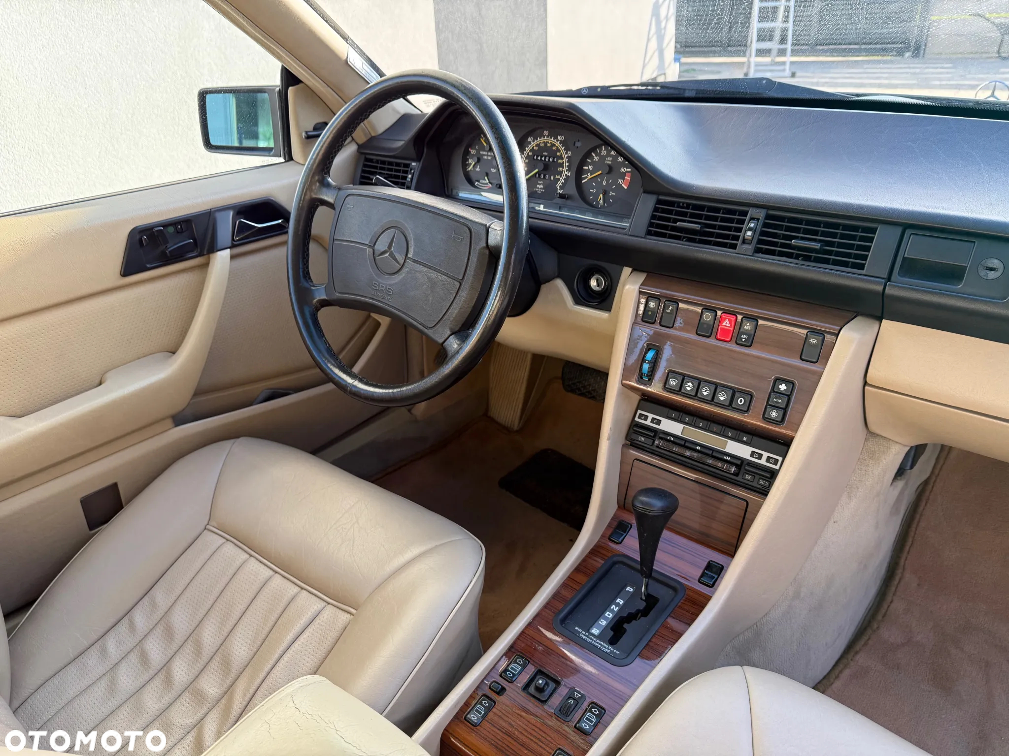 Mercedes-Benz W124 (1984-1993) - 12