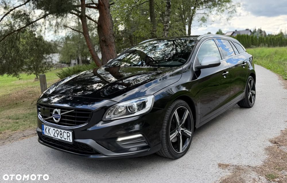 Volvo V60 D4 Geartronic R-Design - 2