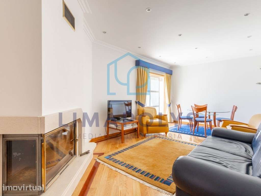Apartamento T2 com lugar de garagem na praia da Amorosa - Grande imagem: 2/12