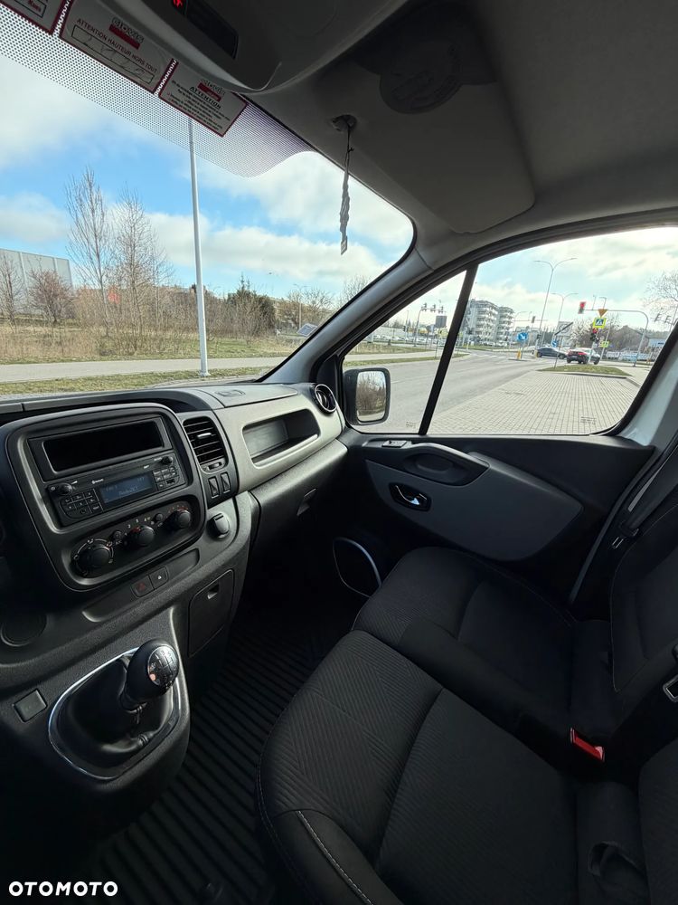 Renault TRAFIC 3 - 14