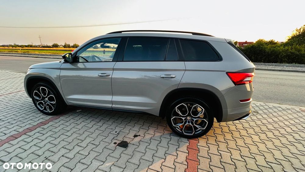 Skoda Kodiaq ver-2-0-bi--tdi-4x4-rs-dsg - 4