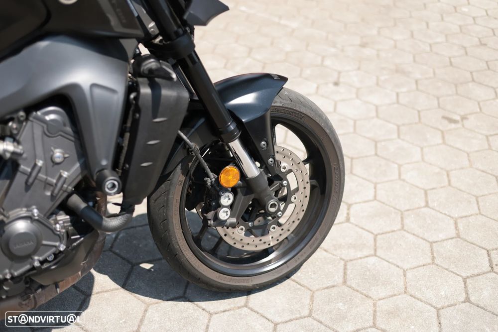 Yamaha MT-09 Akrapovic - 10