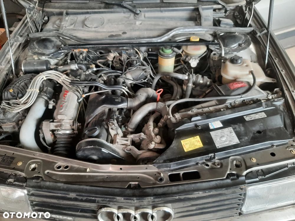 Audi 200 2.2 Turbo - 9