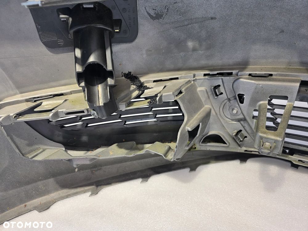 VW POLO 6R0 08- ZDERZAK PRZEDNI PRZÓD NA SPRYSKI + KRATKI NR 6R0807221 NR AUKCJI NZ1921 - 30