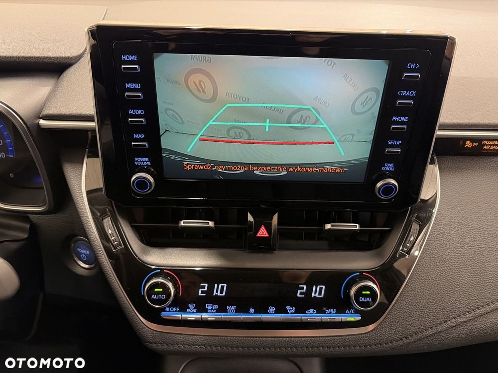 Toyota Corolla 1.8 Hybrid Comfort - 17