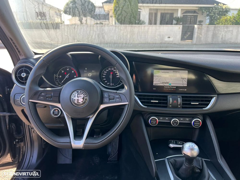 Alfa Romeo Giulia 2.2 D - 19