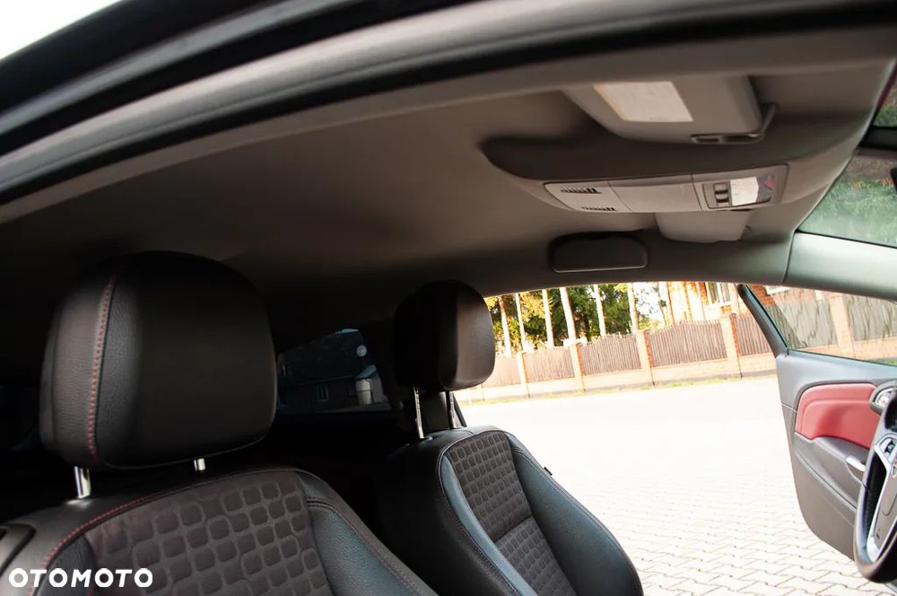 Opel Astra IV GTC 1.4 T Sport EU6 - 25