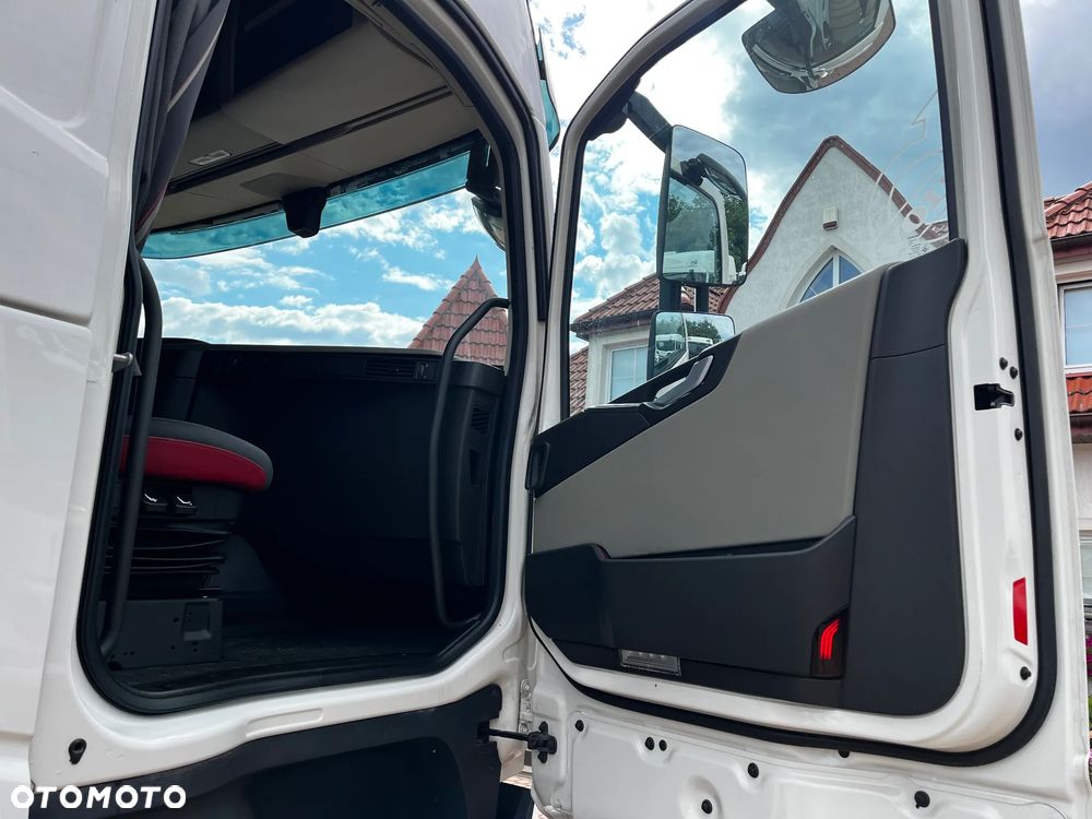 Volvo FH 460 VIN : ** MB32**  PRODUKCJA 11/2020 SPROWADZONE Z FRANCJI SERWISOWANE  DWA ZBIORNIKI PALIWA LODÓWKA ALU FELGI - 15