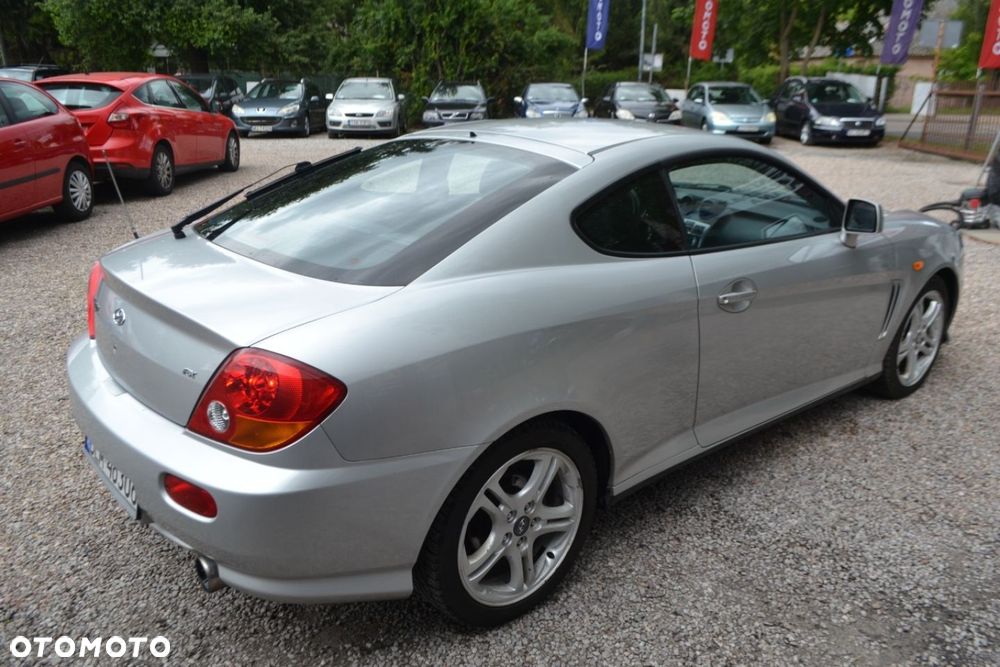 Hyundai Coupe - 4