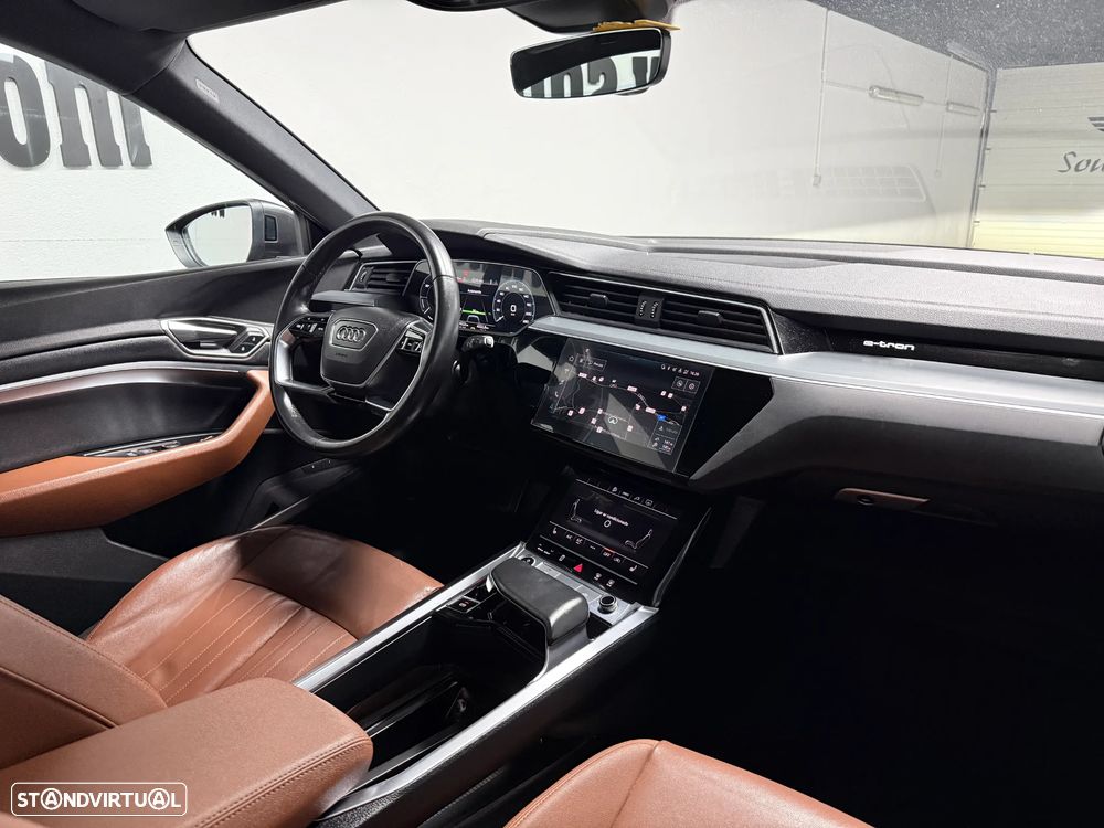 Audi e-tron 50 quattro S line - 12