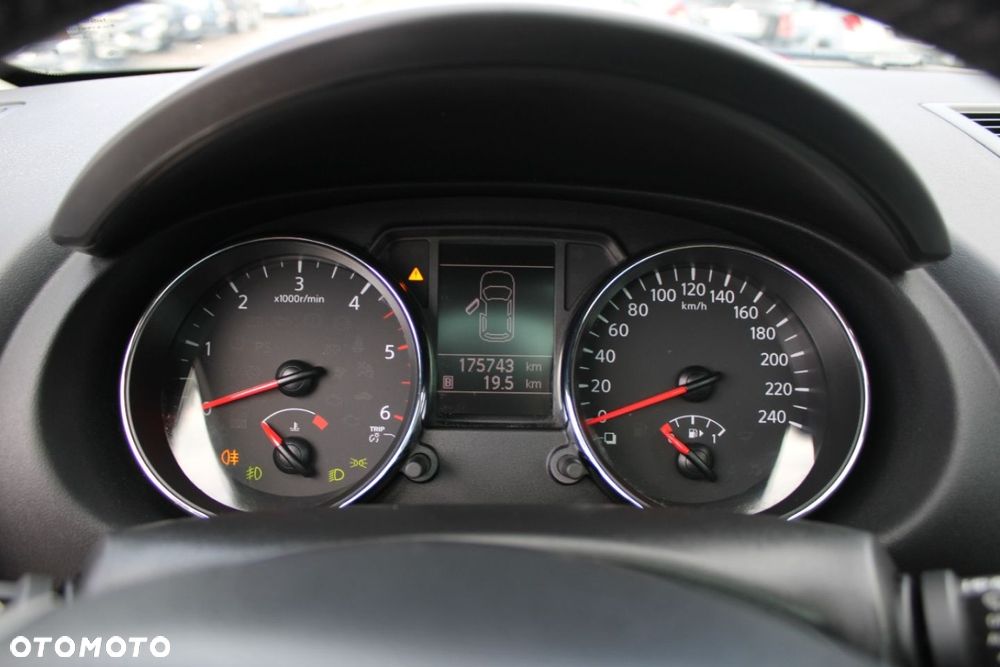 Nissan Qashqai - 38
