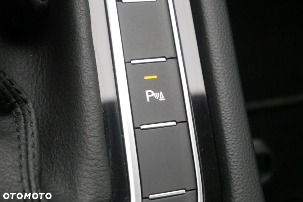 Volkswagen Arteon 2.0 TSI Essence DSG - 18