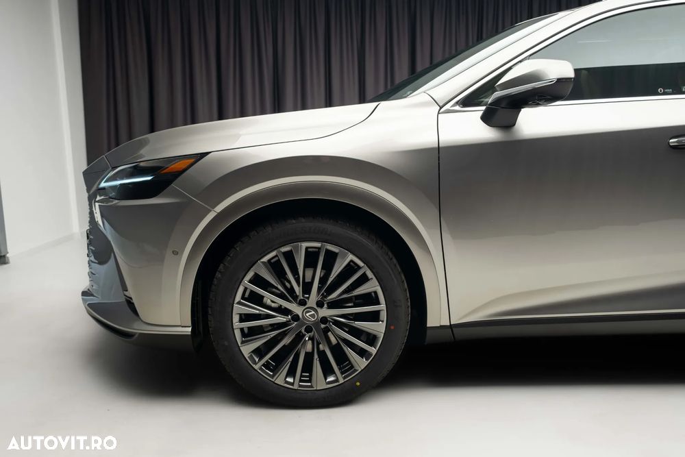 Lexus Seria RX 450h+ E-Four PHEV Luxury - 32