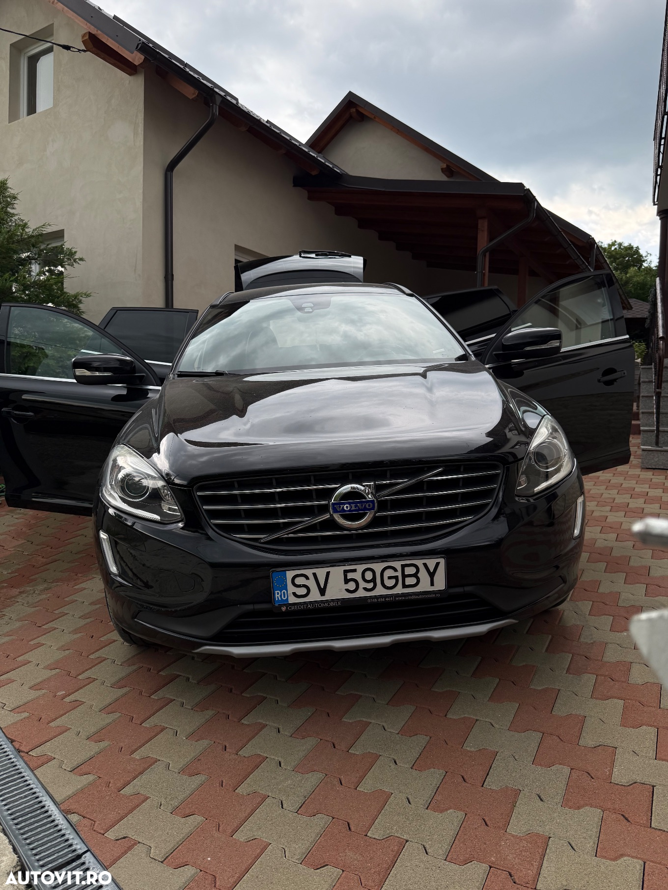 Volvo XC 60 D4AWD Kinetic - 11