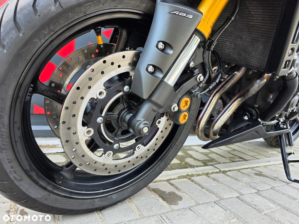 Yamaha FZ8 - 14