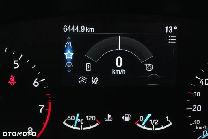 Ford Focus 1.0 EcoBoost Hybrid TITANIUM DESIGN - 16