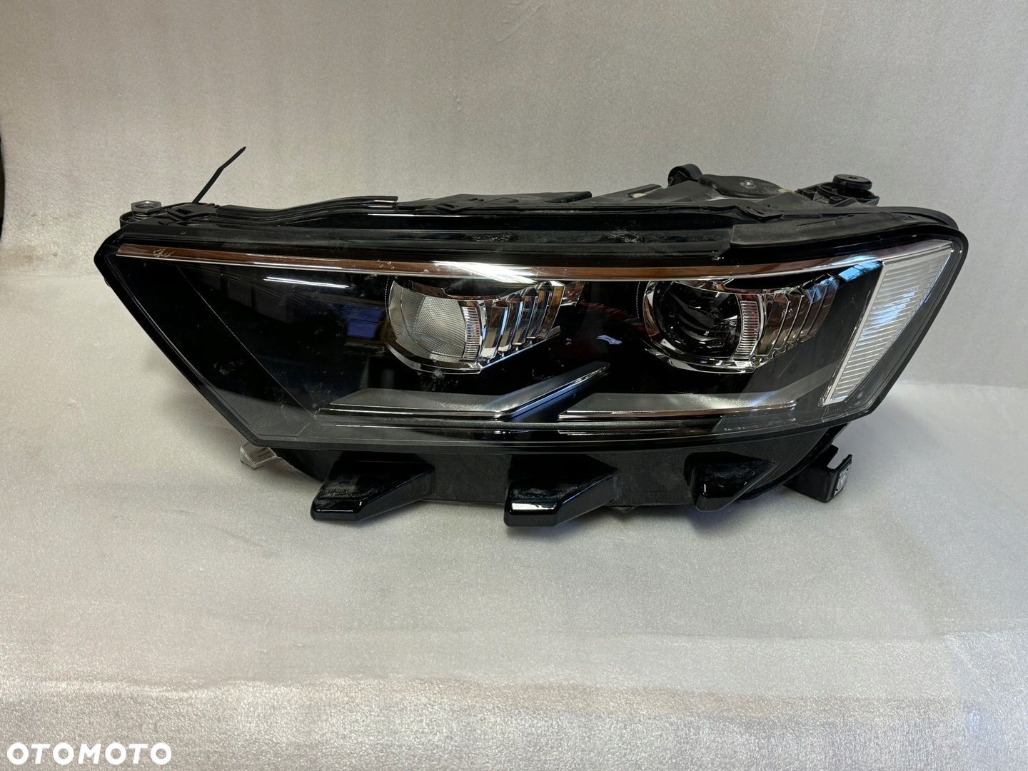 VW T-ROC FULL LED LAMPA LEWA - 1