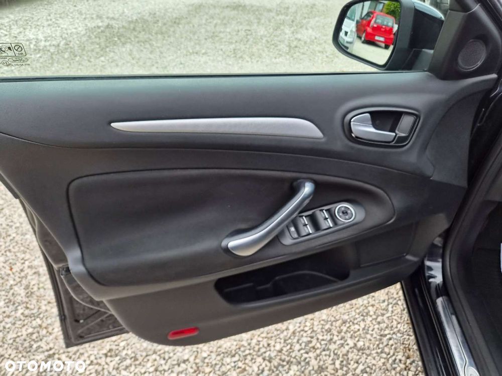 Ford Mondeo 2.0 TDCi Titanium - 15