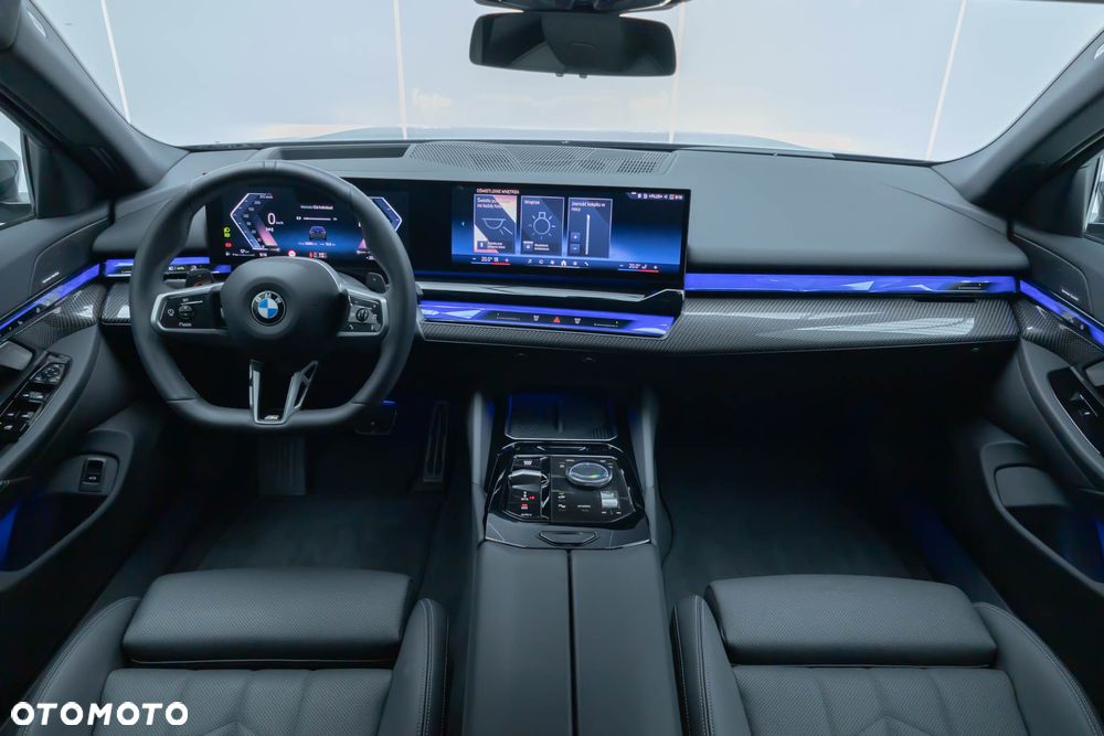 BMW Seria 5 520d xDrive - 15