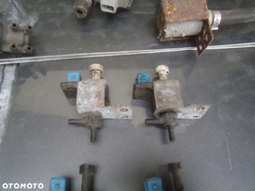 zawór zaworek podciśnienie aisan fiat cinquecento. 700 900 1.1 sporting uno posiadam wszystkie części - 8