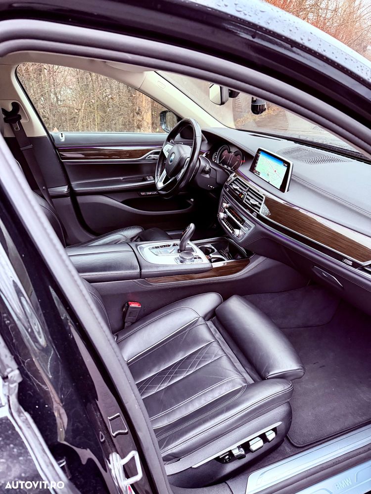 BMW Seria 7 730d - 8