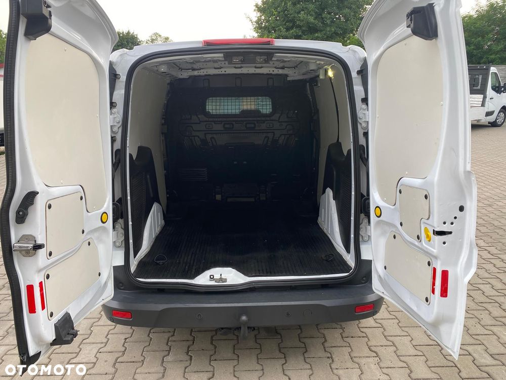 Ford CONNECT - 21