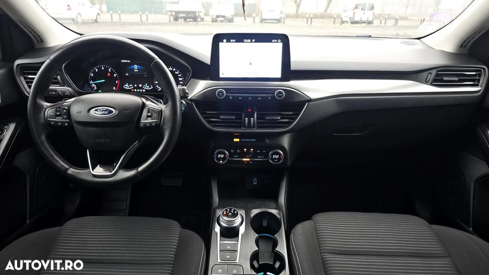 Ford Focus 1.0 EcoBoost Titanium - 11