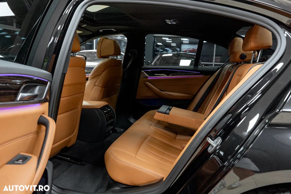 BMW Seria 5 520d Aut. Sport Line - 26