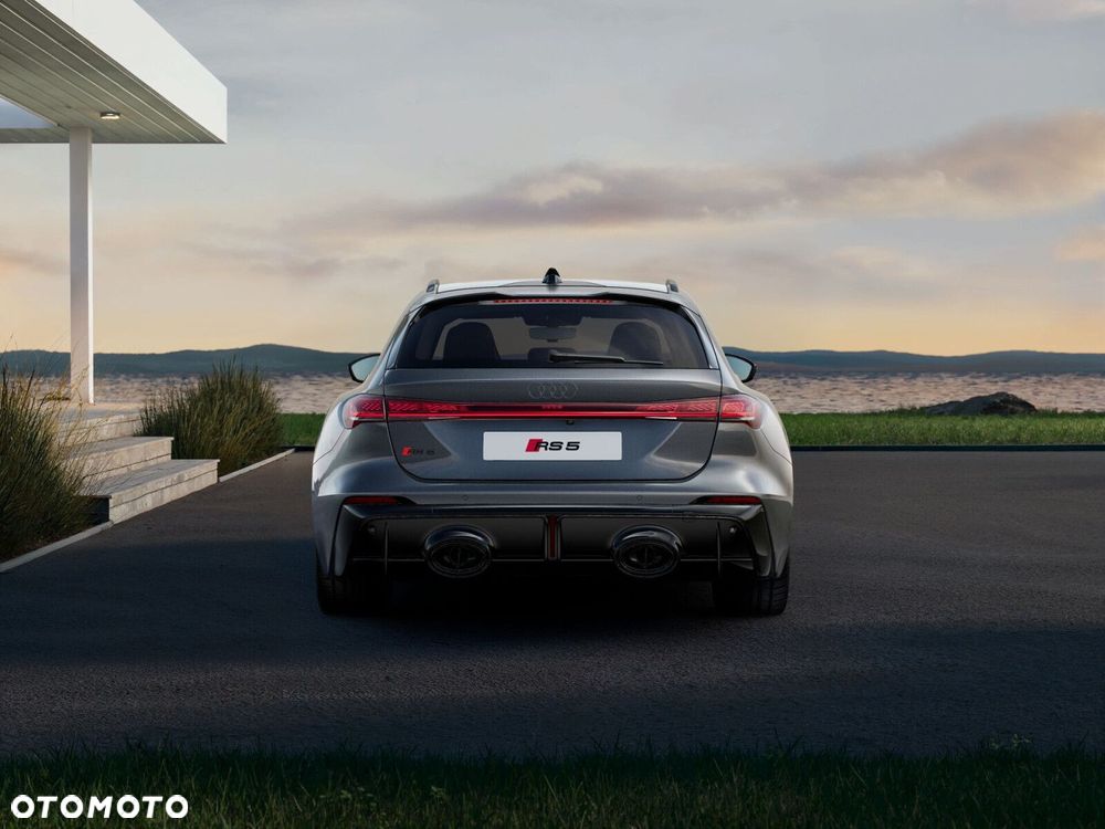 Audi RS5 Avant - 5