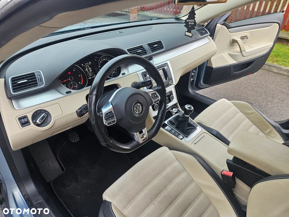 Volkswagen Passat CC 2.0 TDI Exclusive - 25