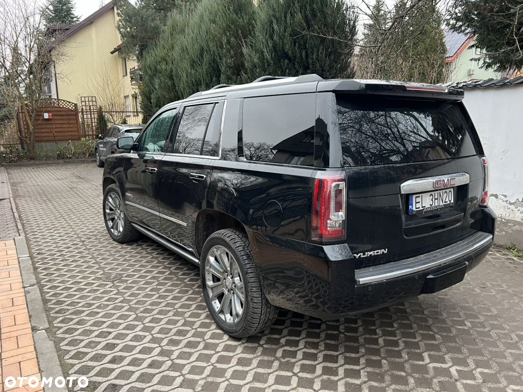 GMC Yukon - 8