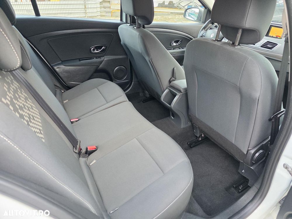 Renault Megane dCi 110 FAP Paris Business - 22