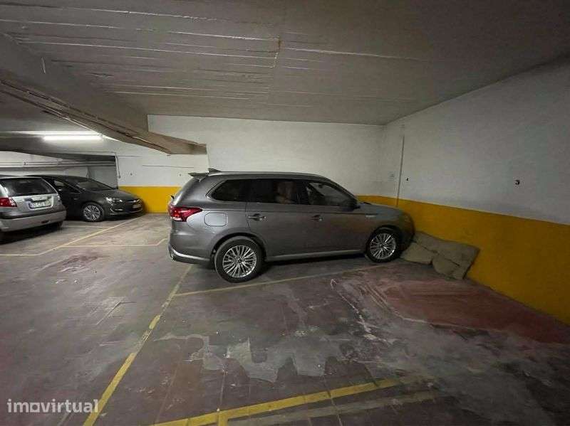 Lugar de estacionamento - Grande imagem: 2/5