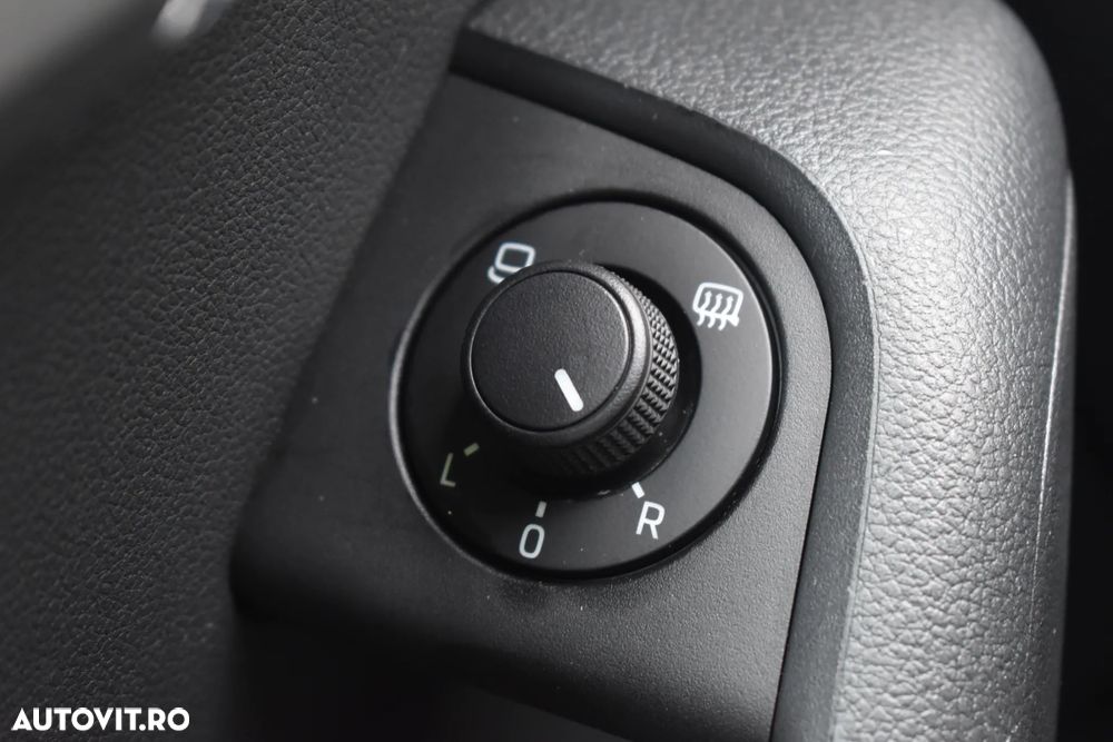 Skoda Octavia 2.0 TDI AMBITION DSG - 36