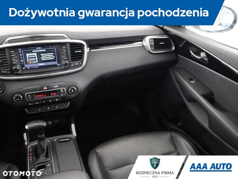 Kia Sorento - 10