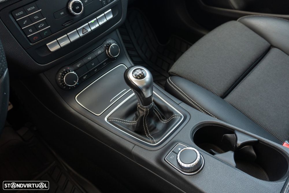 Mercedes-Benz B 180 CDI Style - 24